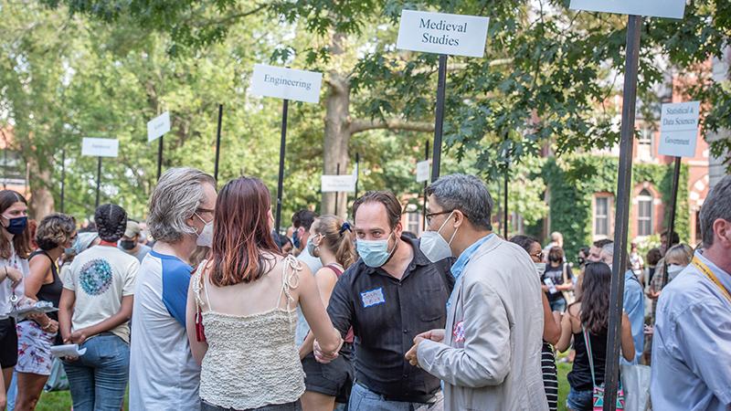 The majors fair at First-Year Orientation for fall 2021