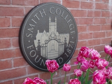 Smith College seal with pink doubled tulips