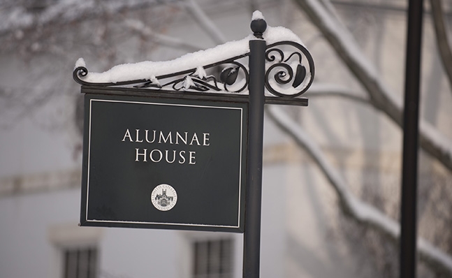 Photo of the Alumnae House sign